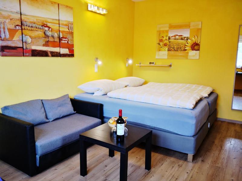 Deluxe Apartment image 2