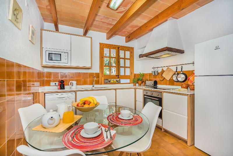 Villa image 2