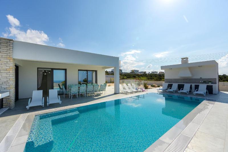 Villa Pleiades - image 1