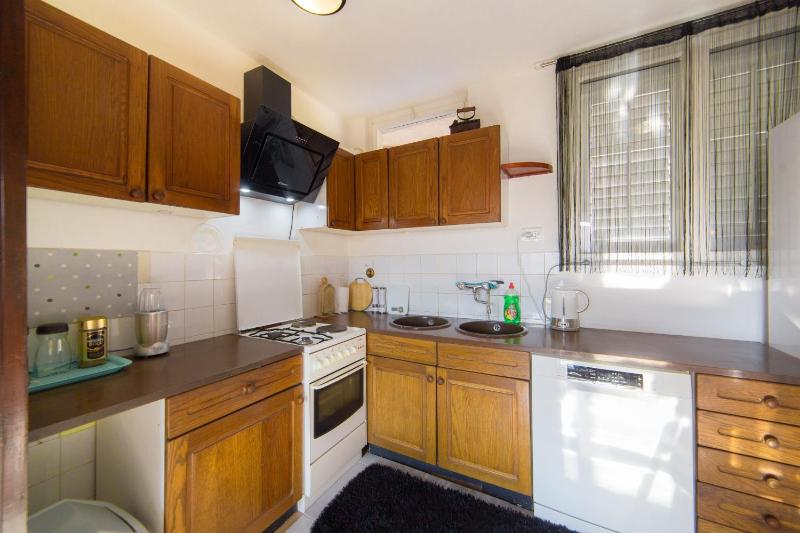 One Bedroom Apartment with Balcony image 4