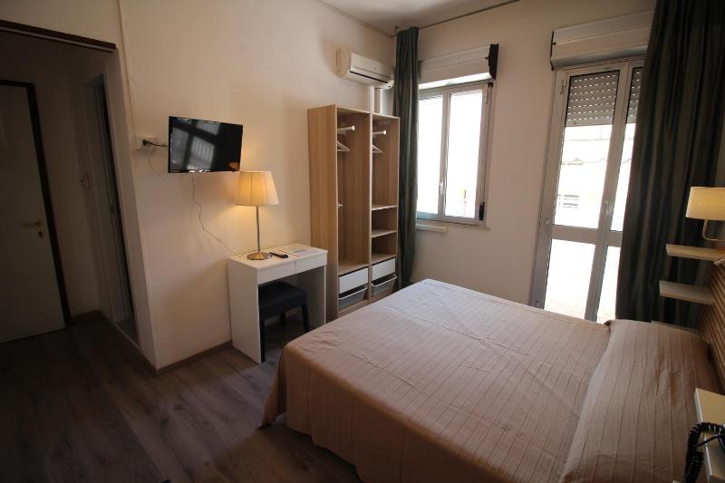 Hotel Firenze - image 25