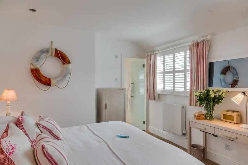 Double Room image 1