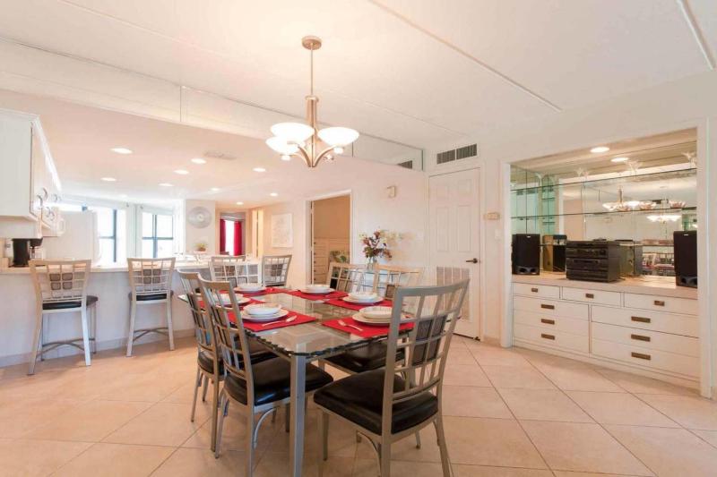 Three-Bedroom Apartment image 2