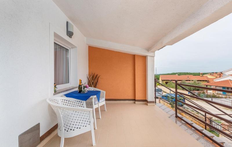 Apartment with Balcony image 4