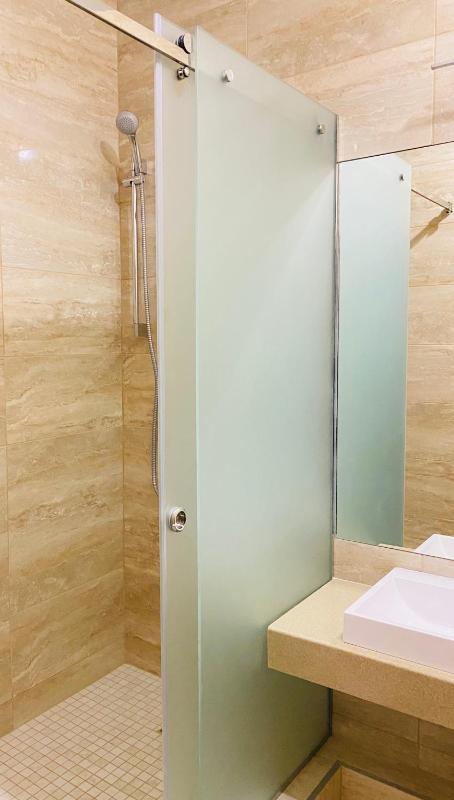Single Room image 3