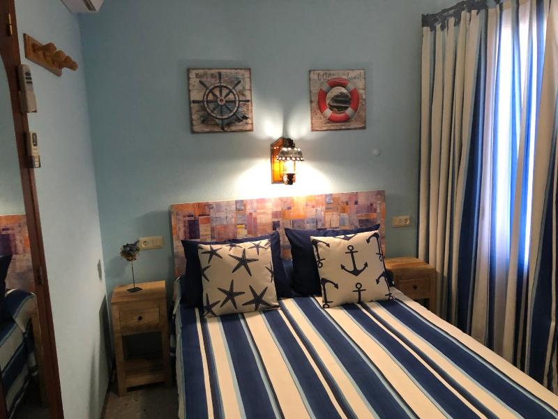Double or Twin Room image 3
