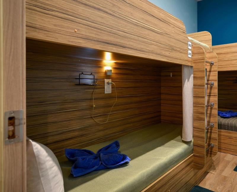 Double Room with Shared Bathroom image 1
