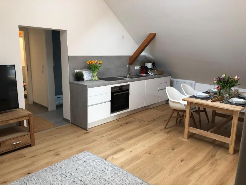 Apartment with Mountain View image 3