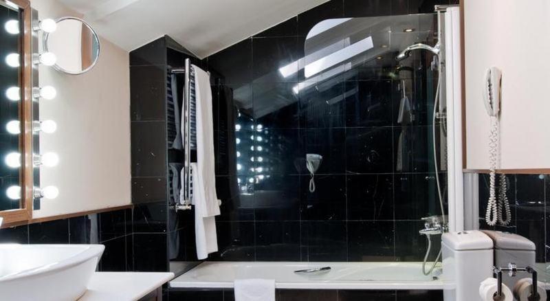 Room #9160449 image 1