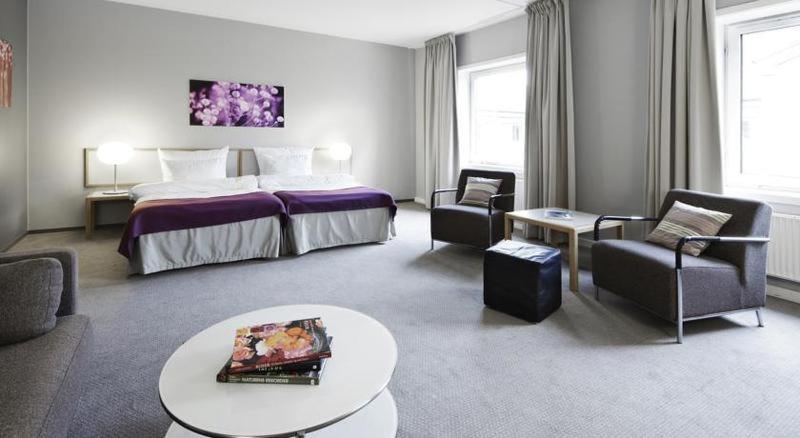 Room #2211916 image 1