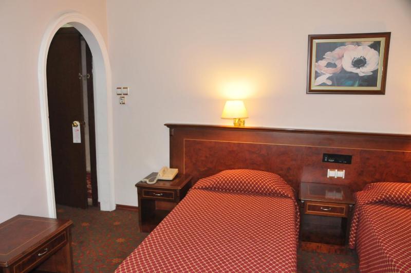 Ozilhan Hotel - image 5