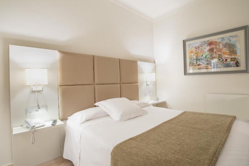 Single Room image 1