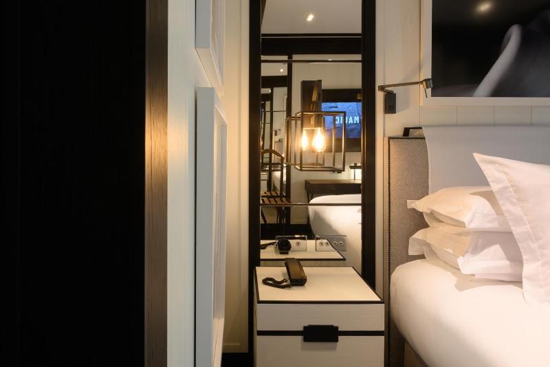 Basic Double Room with Spa Access image 4