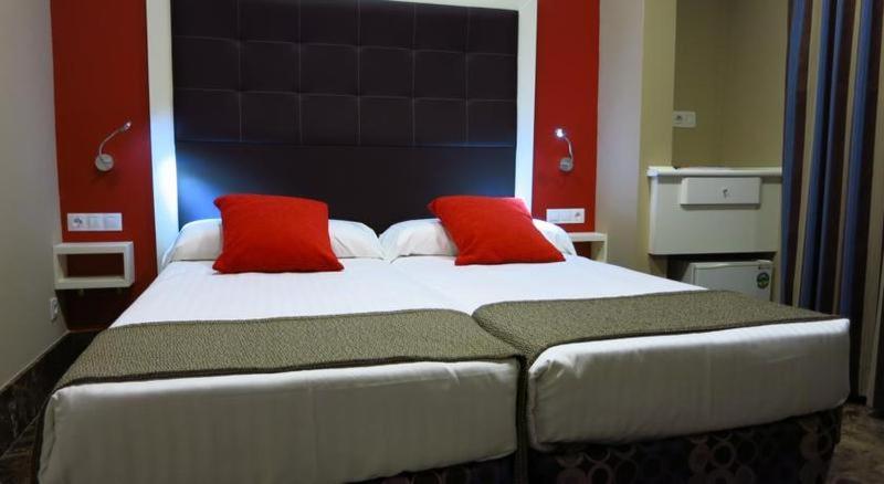 Room #9095014 image 2