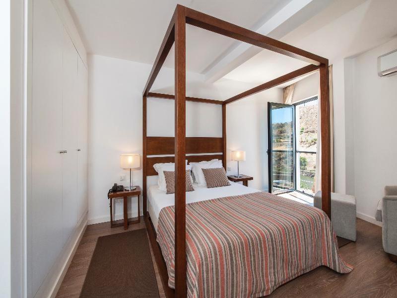 Small Single Room image 3