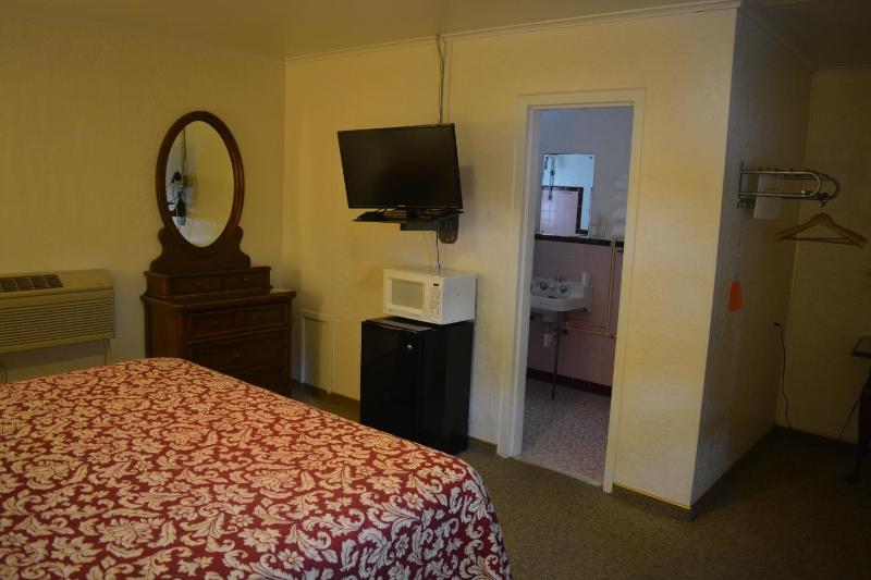 King Room image 3