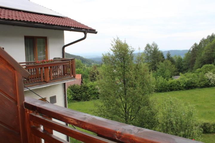 Double Room with Balcony image 2