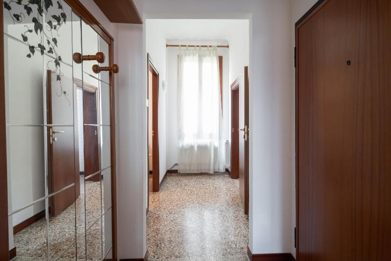 San Polo Canal View Apartments by Wonderful Italy - image 9