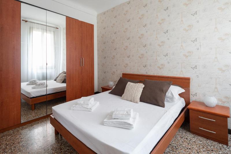 San Polo Canal View Apartments by Wonderful Italy - image 5