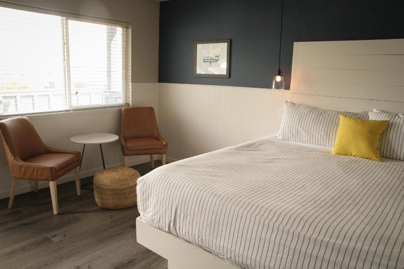 King Suite with Spa Bath - Adults Only image 4
