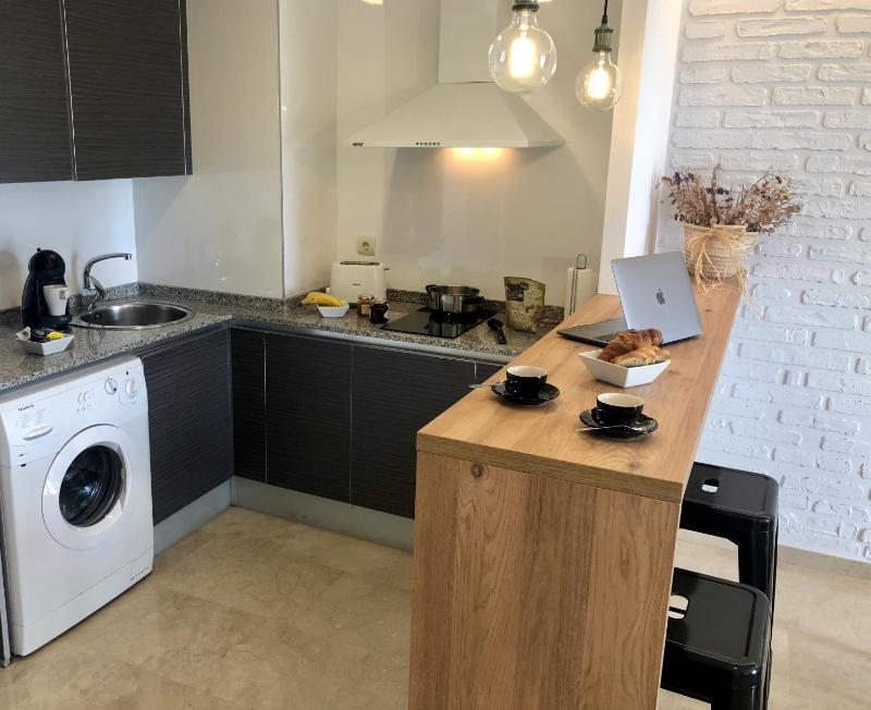 Apartment (4 Adults) image 4