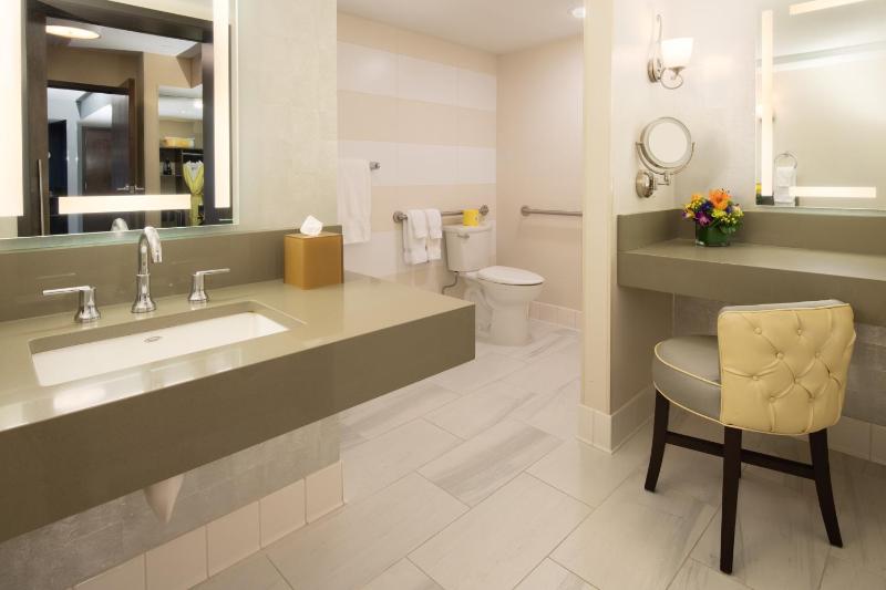 Staypineapple at Hotel Rose in Downtown Portland - image 49