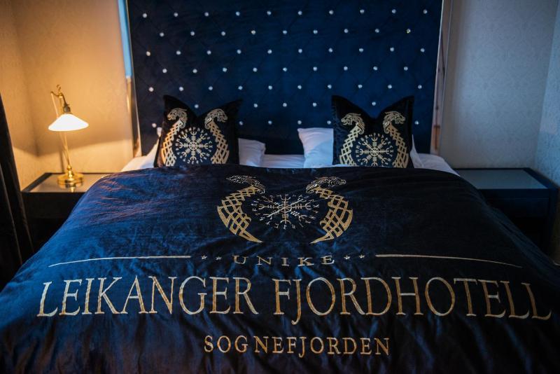 Double or Twin Room image 3