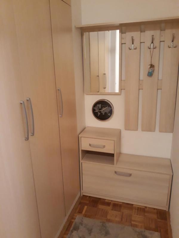 One-Bedroom Apartment image 2