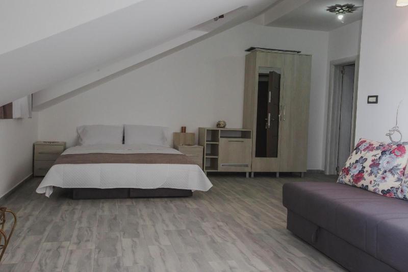 Comfort Quadruple Room image 4
