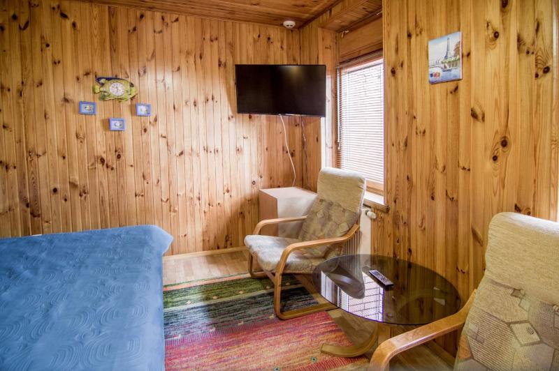 Studio Apartment with Sea View image 3