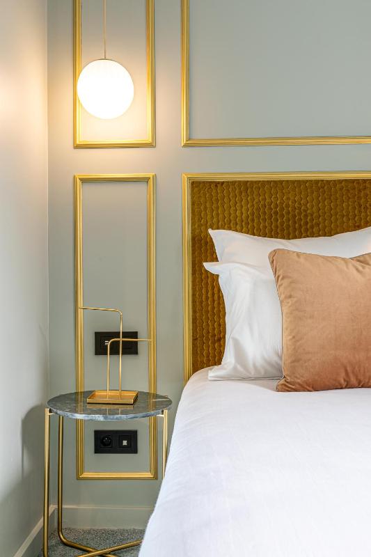 Deluxe Double Room image 4