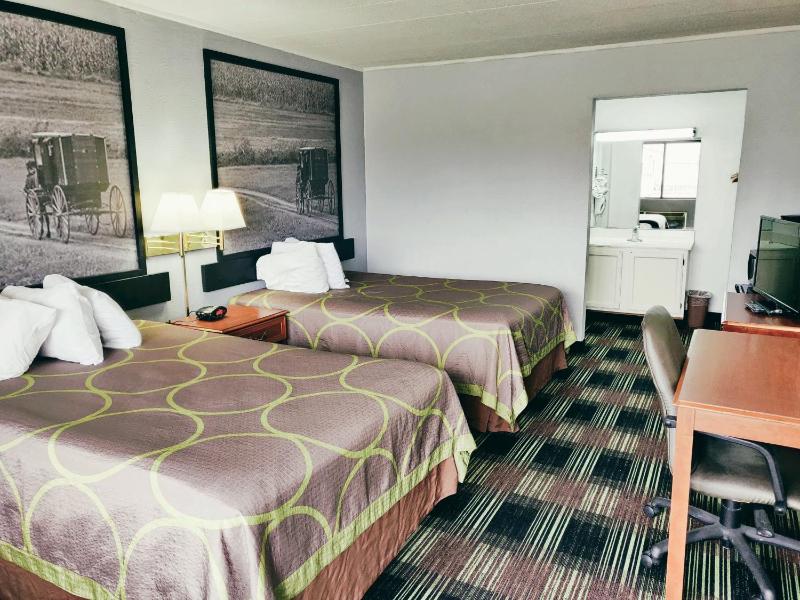 Deluxe Double Room image 2