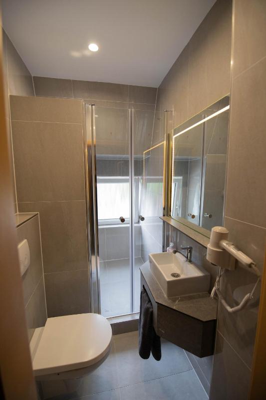 Budget Single Room image 2