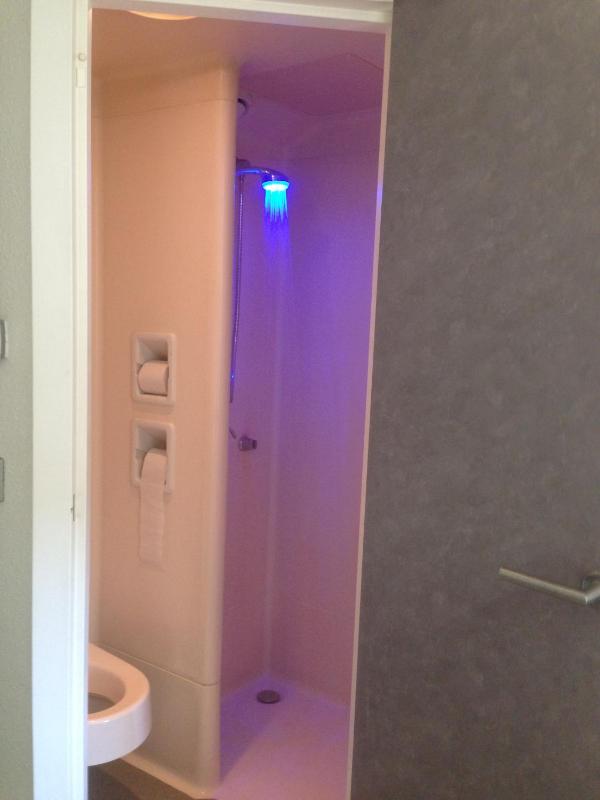 Standard Triple Room image 1