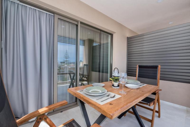 Executive Suite image 2