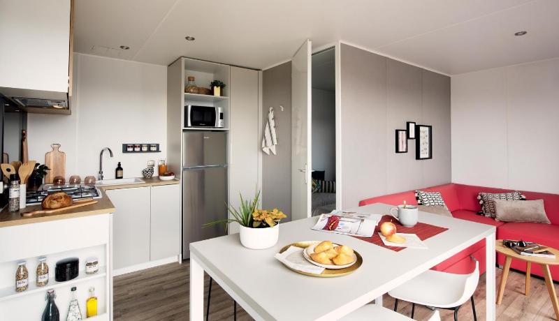 Premium Two-Bedroom Mobile Home image 3