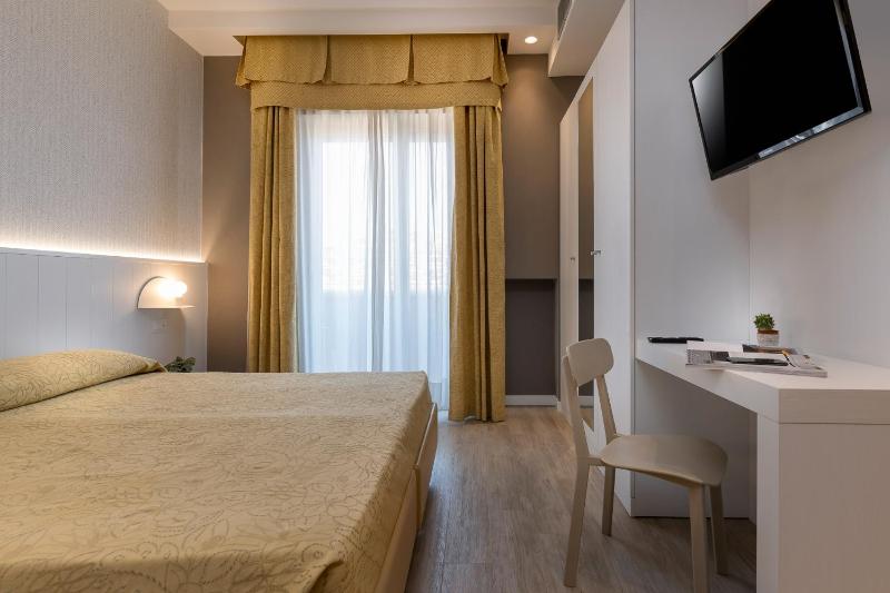 Hotel Astor - image 43