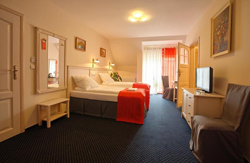 Superior Triple Room image 1