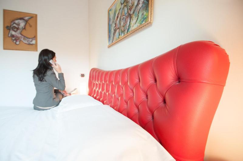 Comfort Double or Twin Room with Balcony image 3