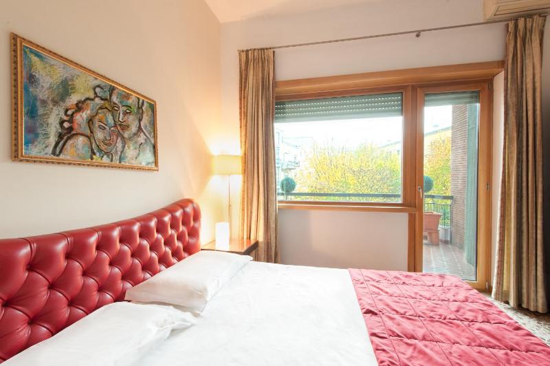 Comfort Double or Twin Room with Balcony image 1