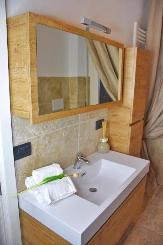 Deluxe Room image 4