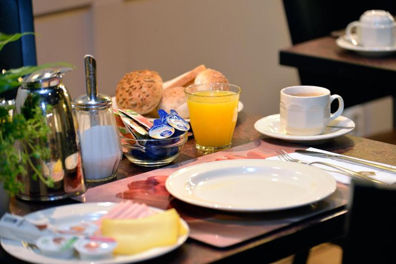 Best Western Dam Square Inn - image 12