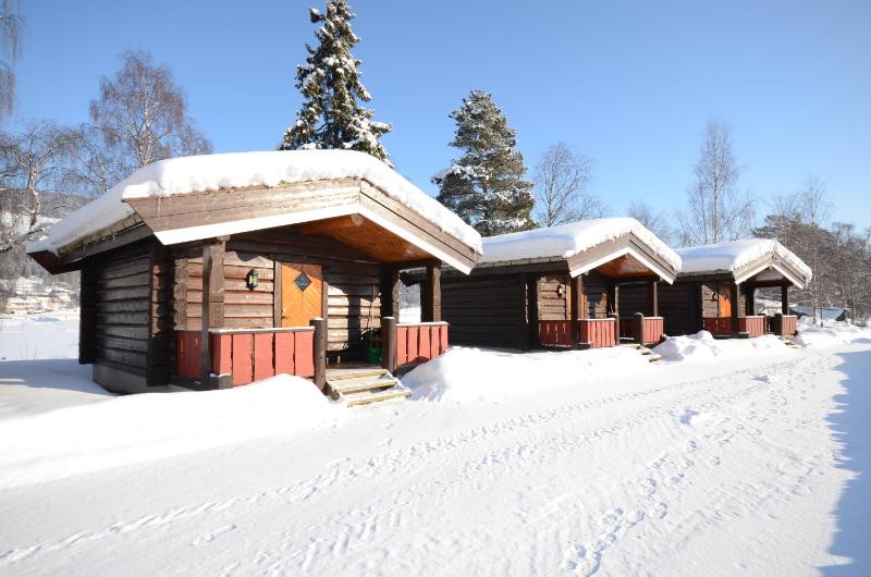 Cottage with Shared Bathroom image 4