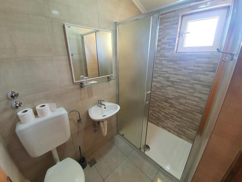Deluxe Double Room image 2