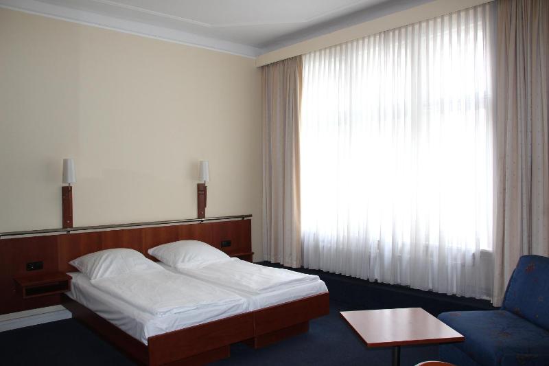 Double Room with Shower image 1