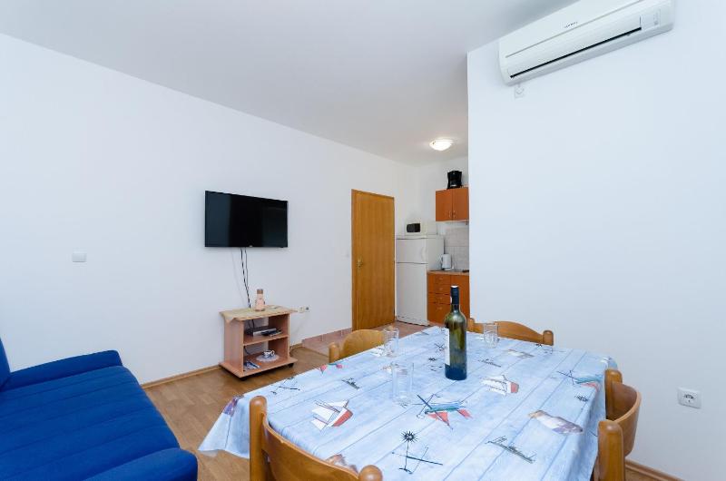 Apartments Alex - image 11