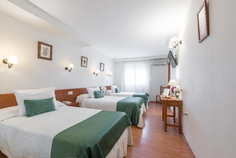 Room #1191417 image 3