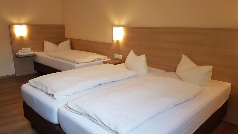 Triple Room image 2