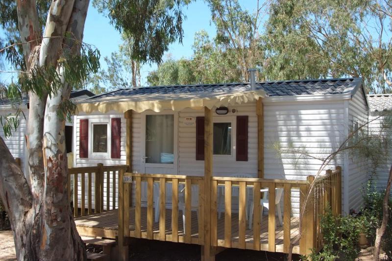 Two-Bedroom Mobile Home (4 persons) image 3