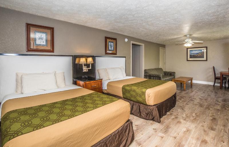 Standard Room with Two Double Beds image 3